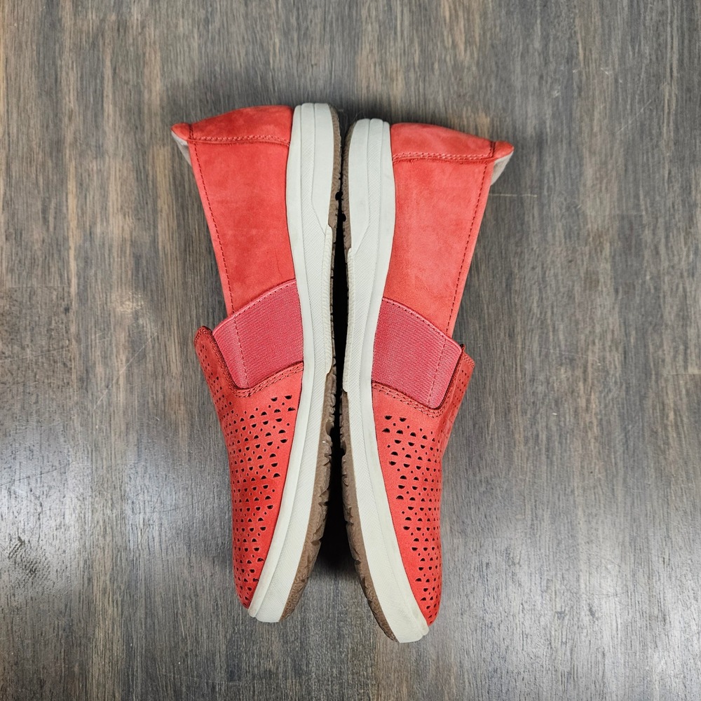 Earth Origins Women's 9M Slip On Shoes Eclipse Elin Leather Perforated Coral - Picture 6 of 8